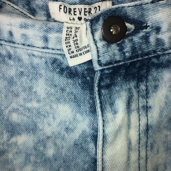 Forever 21 Acid Wash Jean Shorts - Picture 5 of 8